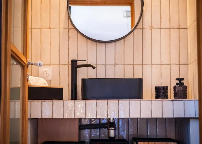 Ferienhaus Domaine De Vadel Veilhes