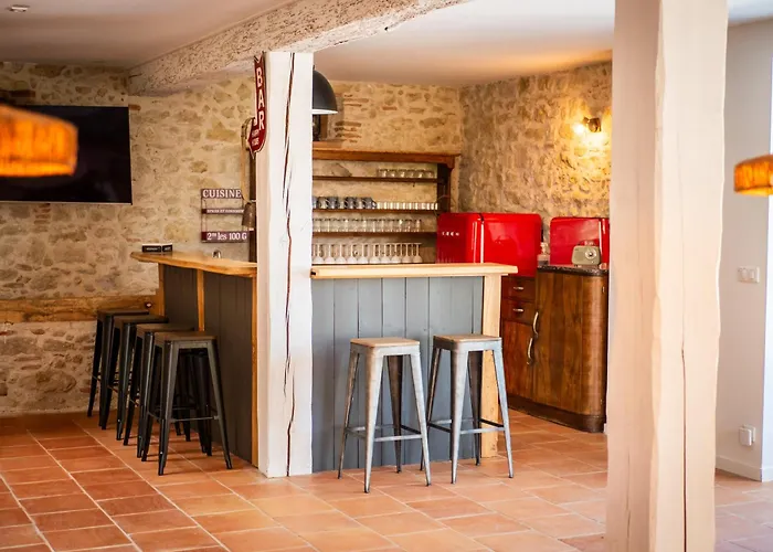 Ferienhaus Domaine De Vadel Veilhes