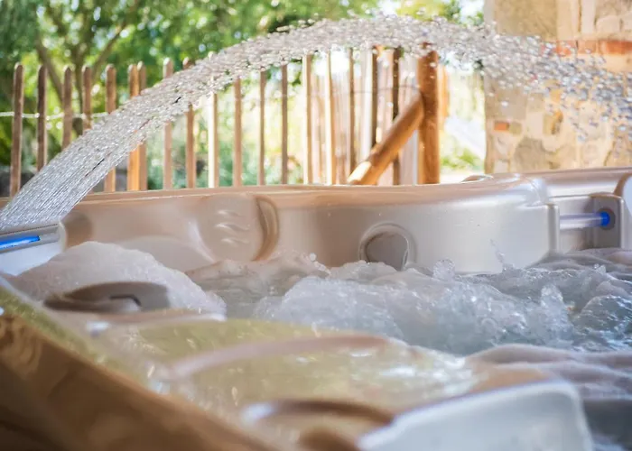 Domaine De Vadel Ferienhaus Veilhes