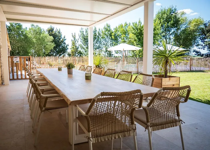 Domaine De Vadel * Veilhes