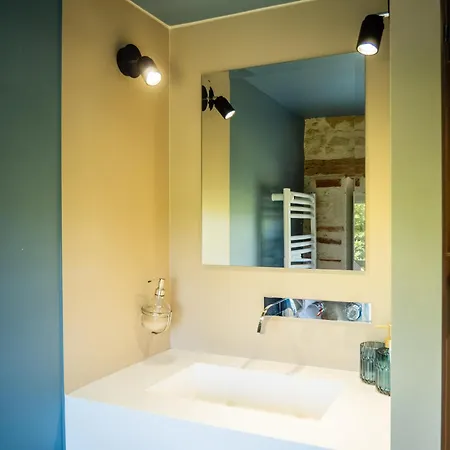 Domaine De Vadel Veilhes