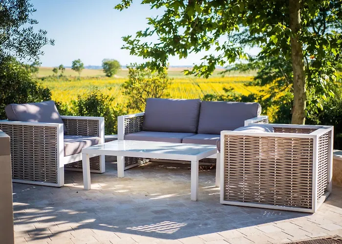 Domaine De Vadel בית נופש *