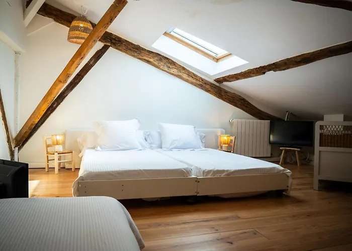 בית נופש Domaine De Vadel Veilhes