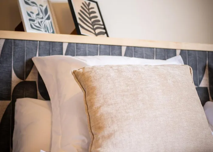 בית נופש Domaine De Vadel Veilhes