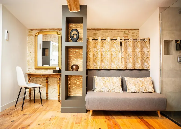 בית נופש Domaine De Vadel Veilhes